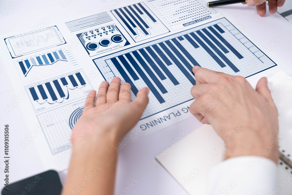 Leinwandbilder analyst team utilizing bi fintech to analyze financial data at table in meeting room. businesspeople