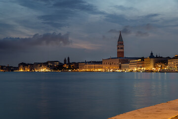 Fototapeta premium Beaufitul canal streets in Venice, Italy