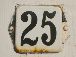 Nummer Zahl Ziffer 25 für Geburtstag oder Jubiläum