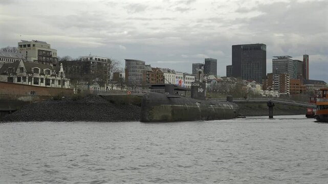  Hamburg, Germany. U-Boot Museum Hamburg. U-434 im Hamburger Hafen. Russian submarine U-434 on bank of River Elbe near the St. Pauli fish market. Submarine Museum. 