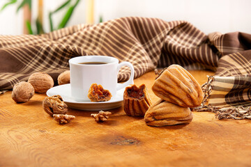 Dried persimmons and coffee