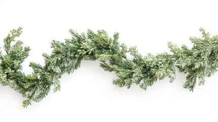 Festive Green Garland: A Simple and Elegant Decor for Your Christmas Tree and Holiday Celebrations