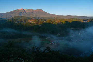 御嶽山と霧