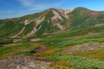 Naklejka premium 大雪山登山愛別岳 旭岳から裾合平1周コース 紅葉の日本百名山 北海道の絶景