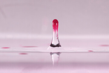farbe tropfen wasser pink
