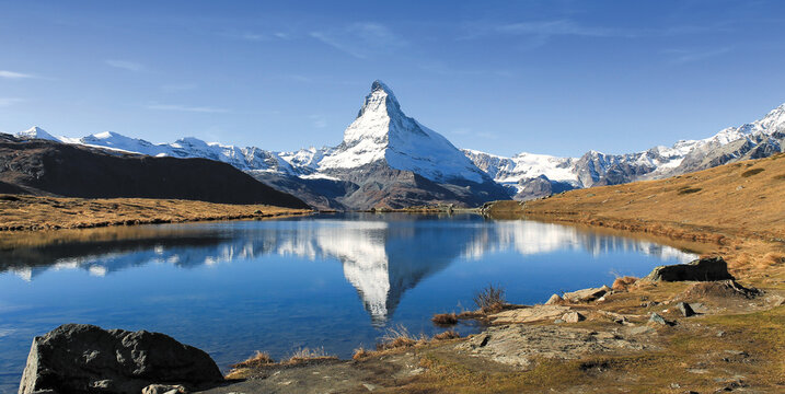 MONT CERVIN, MATTERHORN EN SUISSE
