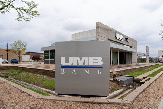 Denver, CO, USA - May 18, 2023: A UMB bank branch in Denver, CO, USA. 