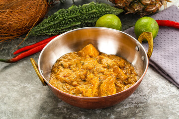 Indian cuisne - Chicken massala with sauce