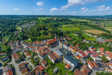 Die Marktgemeinde Kraiburg in der Region S&uuml;dostoberbayern im Luftbild