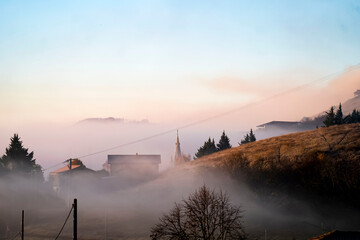 soleil et brouillard