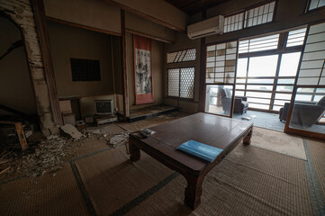 廃墟となった廃旅館の客室