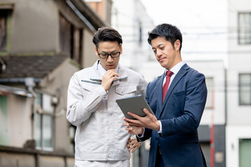 施工業者　ビジネスマン　不動産