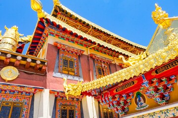 Obraz premium Most beautiful Buddhist Tibetan Monastery in Shangri-La, the Songzanlin Monastery or the little Potala Palace in China