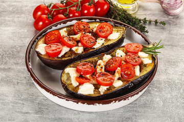 Baked eggplant with cheese and tomato