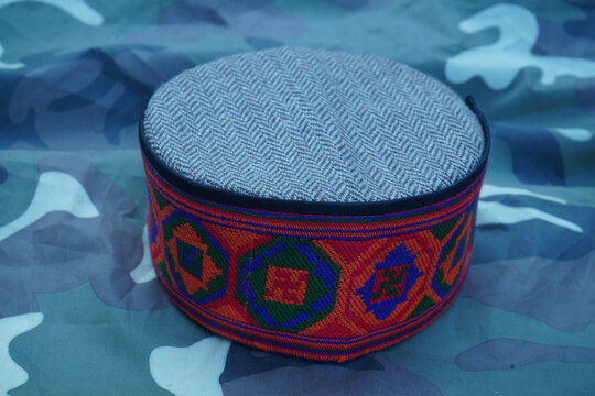 traditional himachali head cap for man and women both
