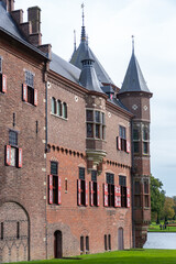 Kasteel de Haar, a stunning medieval castle in the Netherlands, featuring grand architecture, lush gardens, and rich history. Perfect for tours, events, and photography.