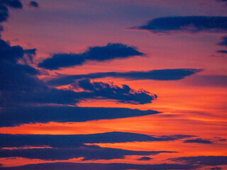 Fototapeta premium Wolkenhimmel nach Sonnenuntergang