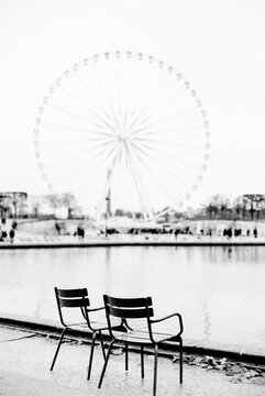 Ferris wheel by the Seine 
