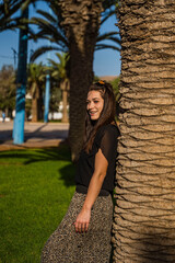 młoda dziewczyna palma maroko afryka hawaje  © Tymoteusz