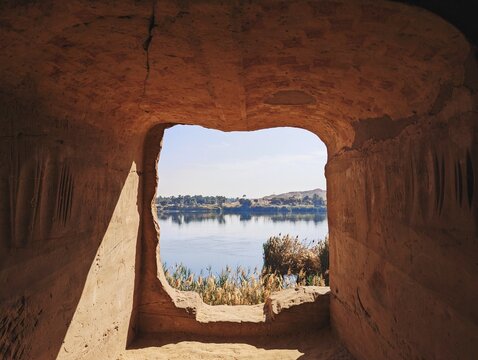 Fototapeta A view of the Nile through an ancient window