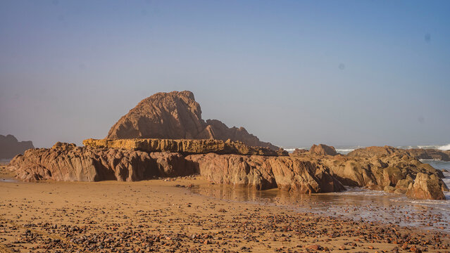 skały legzira plaża czerwona pustynia maroko agadir marrakesz 