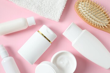 Naklejka premium Cosmetic bottles on color background. Personal hygiene products 