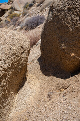 Explore Joshua Tree Desert: Iconic Rocks and Stunning Landscapes