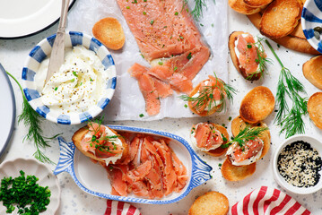Baguette Crostini with Cream Cheese and Pink Pacific Salmon..style hugge