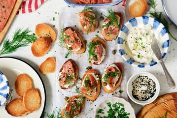 Baguette Crostini with Cream Cheese and Pink Pacific Salmon..style hugge