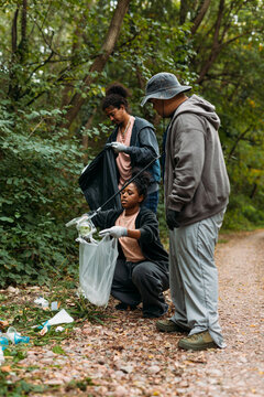 Collecting waste in nature