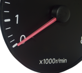 Analog engine speed display of an old car, with the pointer indicating 0, engine stopped