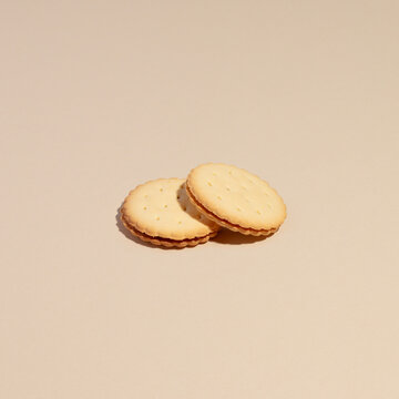 wo Round Cookies