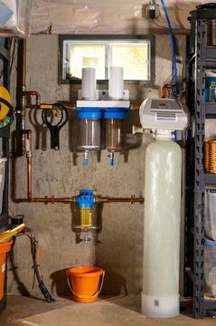 Water filtration system in basement of home 