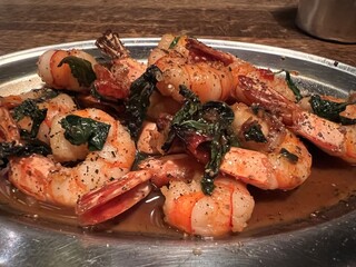 タイ料理のパットガパオクン・海老炒め