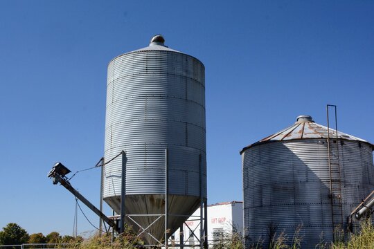 grain elevator in the countryside