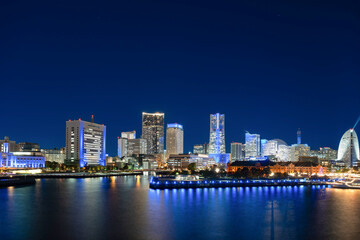 神奈川県横浜市　横浜みなとみらいの夜景(ブルーの特別ライトアップ)