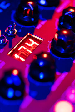Analog synthesizer