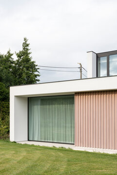 minimalist villa
