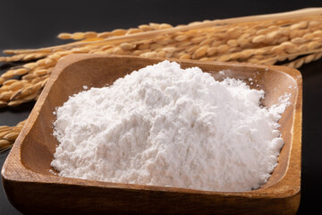 米粉　うるち米（秋田県産あきたこまち）