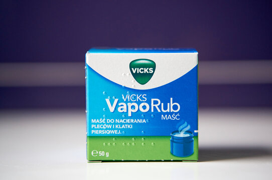 Vicks Vapo Rub skin paste for cold in a box