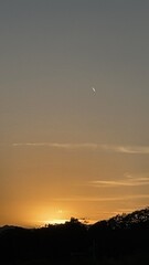 The autumn leaves are beautiful.