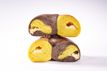 Delicious and fragrant two-tone bagel bread