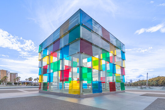 Malaga, Espagne - 22 octobre 2024 : Centre Pompidou &agrave; Malaga, Andalousie.