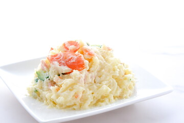 定番のお惣菜のポテトサラダ
