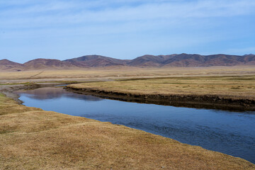 ホスタイ国立公園　モンゴルの大草原　海外旅行