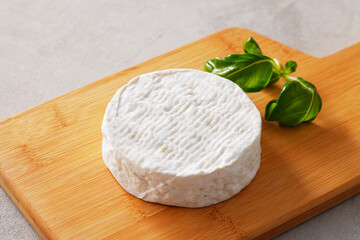 カマンベールチーズ　Camembert cheese