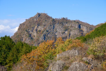 鷹取岩から望む奥久慈男体山