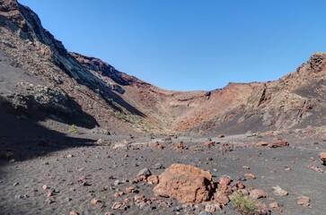 volcan El Cuervo et volcans dans le parc national de Timanfaya à Lanzarote, canaries, Espagne	