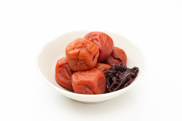 白背景に梅干し