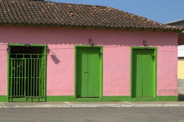 La arquitectura rural en el estado Anzoategui tiene huellas del pasado colonial,sin embargo y a...